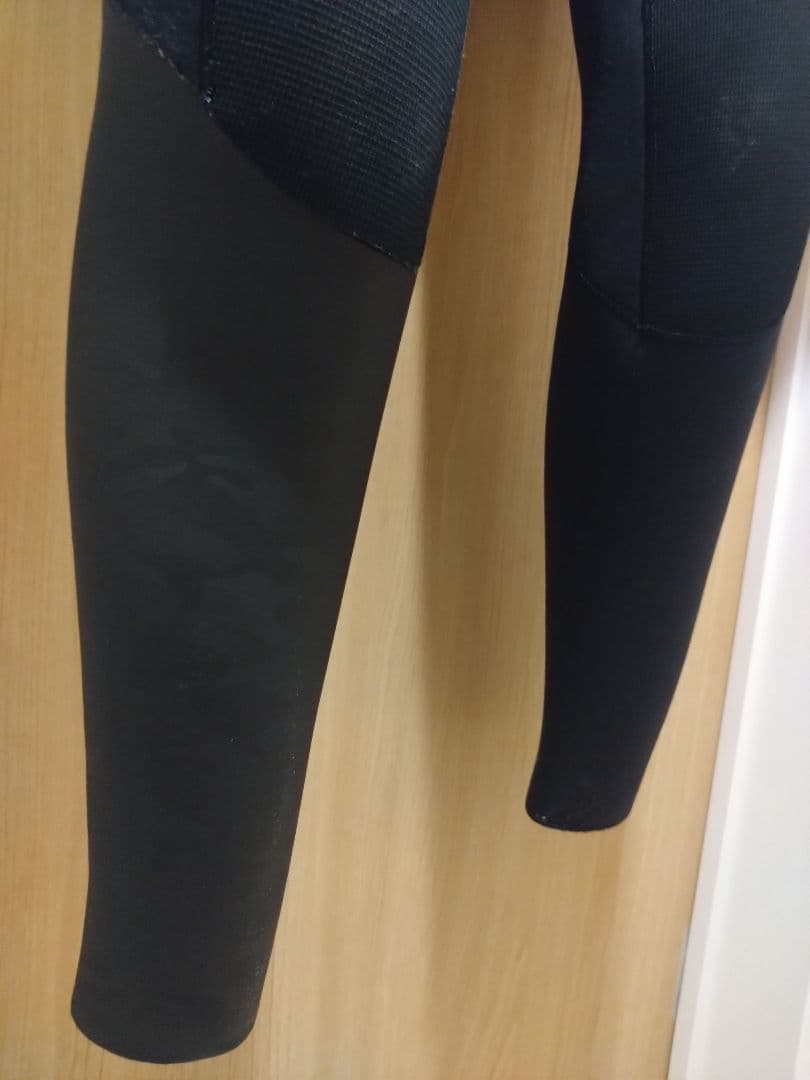 Bewet　５mm×３mmセミドライウェットスーツ　サーフブーツ、グローブ付き