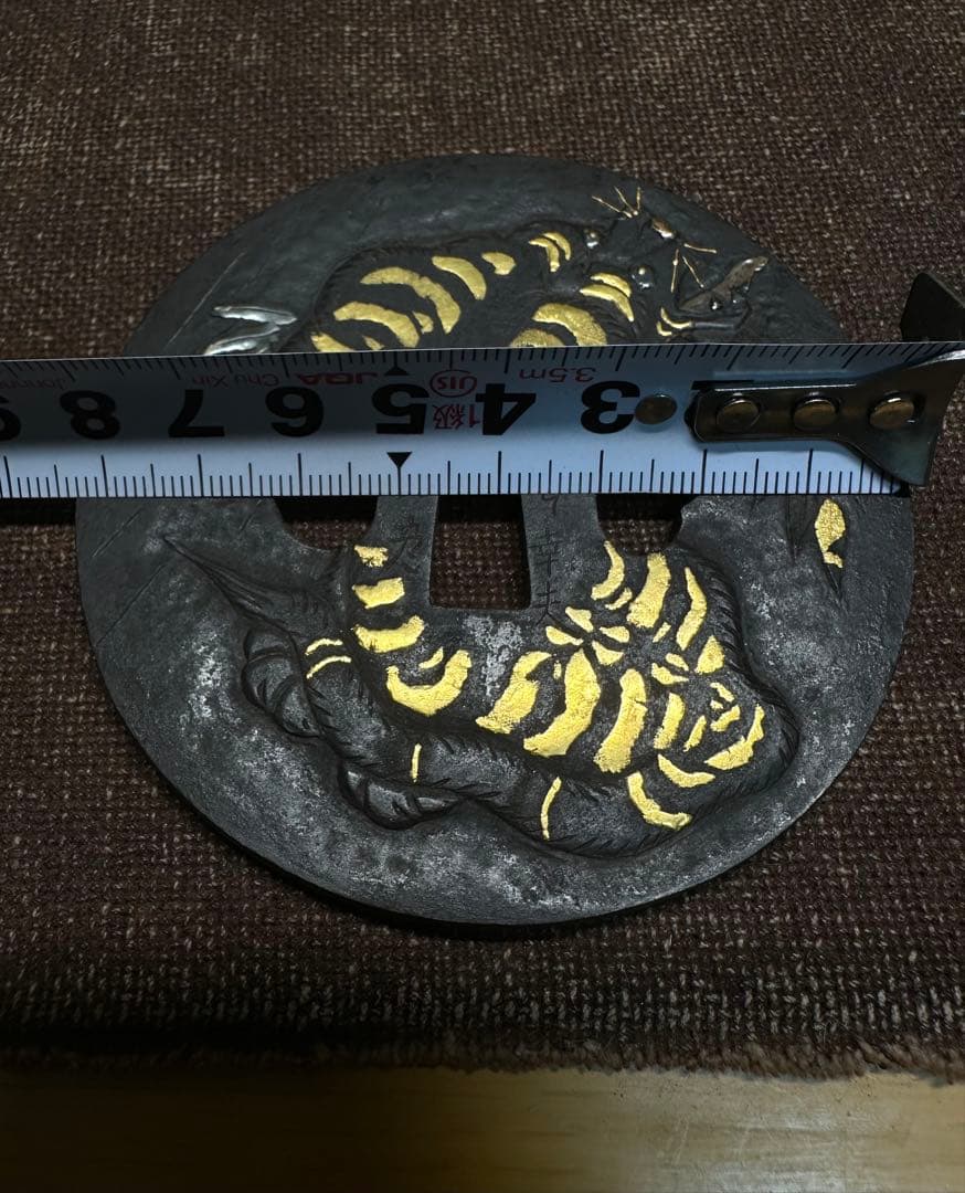 鉄地　鍔　つば　虎　金象嵌　骨董古美術