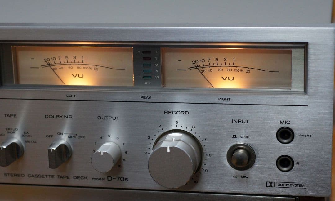 D-70s カセットテープデッキ