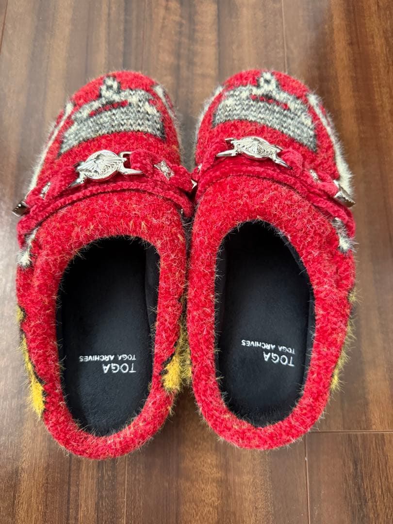 限定 TOGA × SUBU サンダル 赤 3