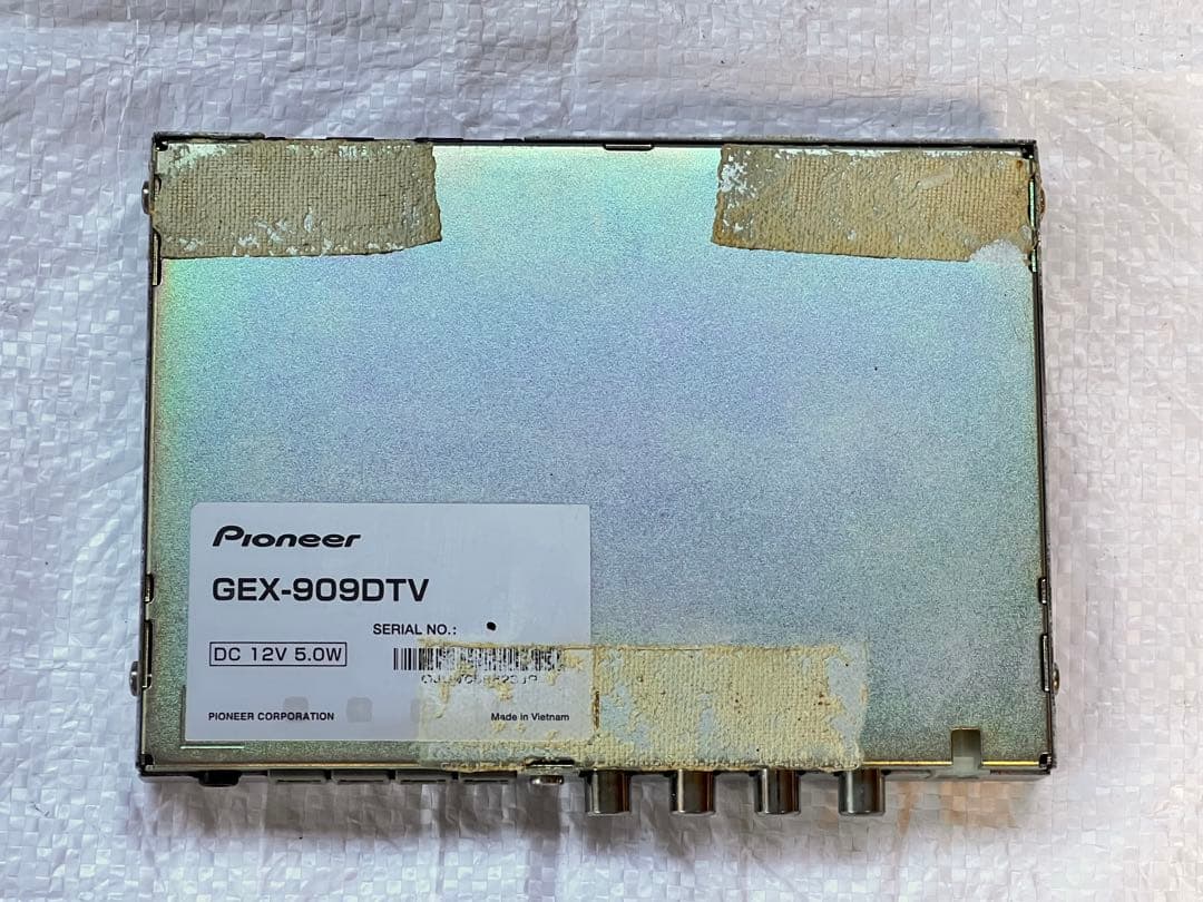 カロッツェリア GEX-909DTV 4x4地デジチューナーとインターフェース