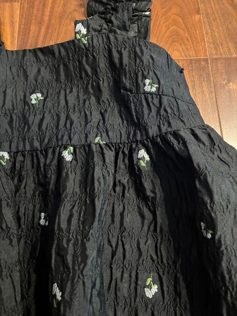 ユナイテッドアローズ　スクエア フラワー ジャガード キャミソール