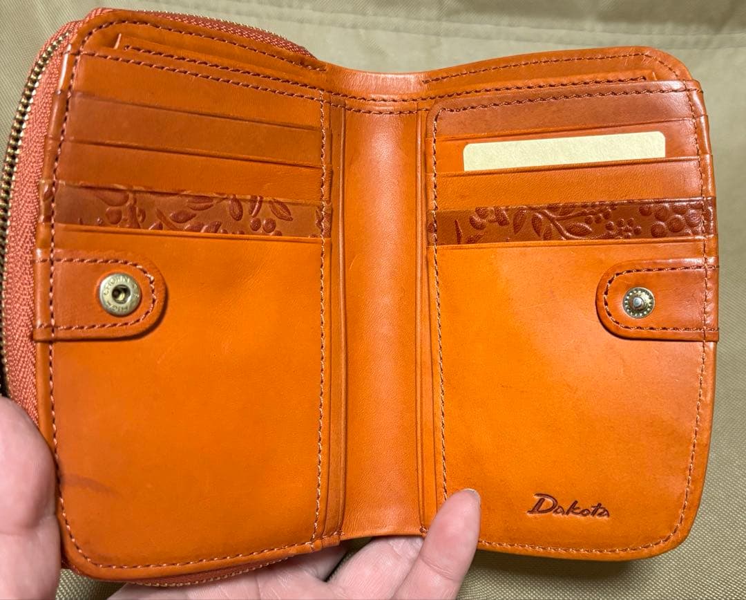 初売り値下げ！(期間限定)Dakota ミモザ　二つ折り財布