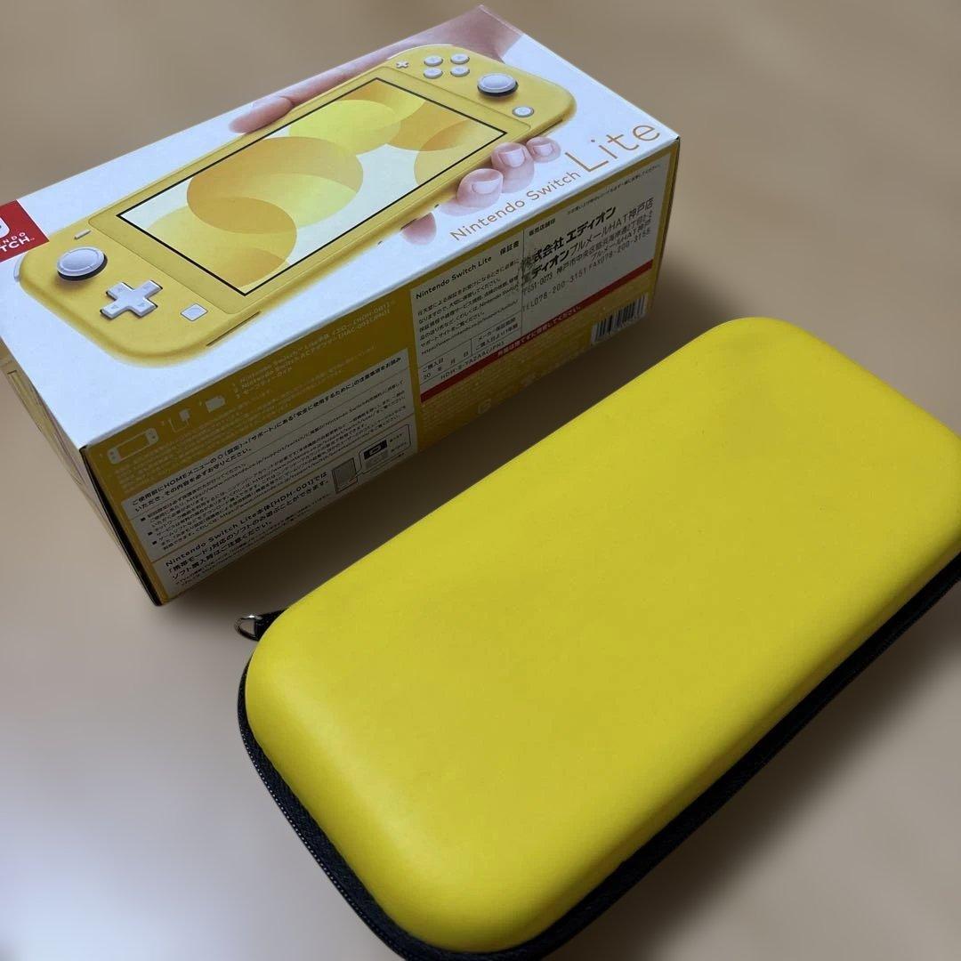 美品　任天堂Switchライト　イエロー　箱・ケース付き　初期化済み