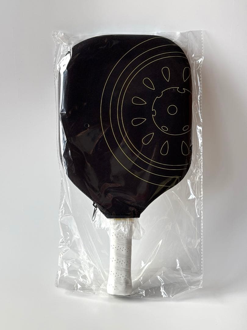 【新品】KiwiLabs ピックルボールパドル ケース付 生カーボンファイバー