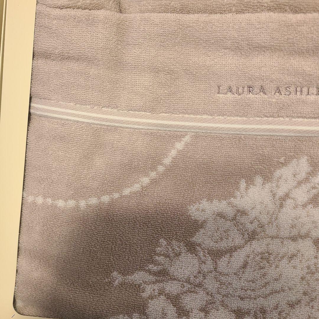 LAURA ASHLEY 花柄タオルケット