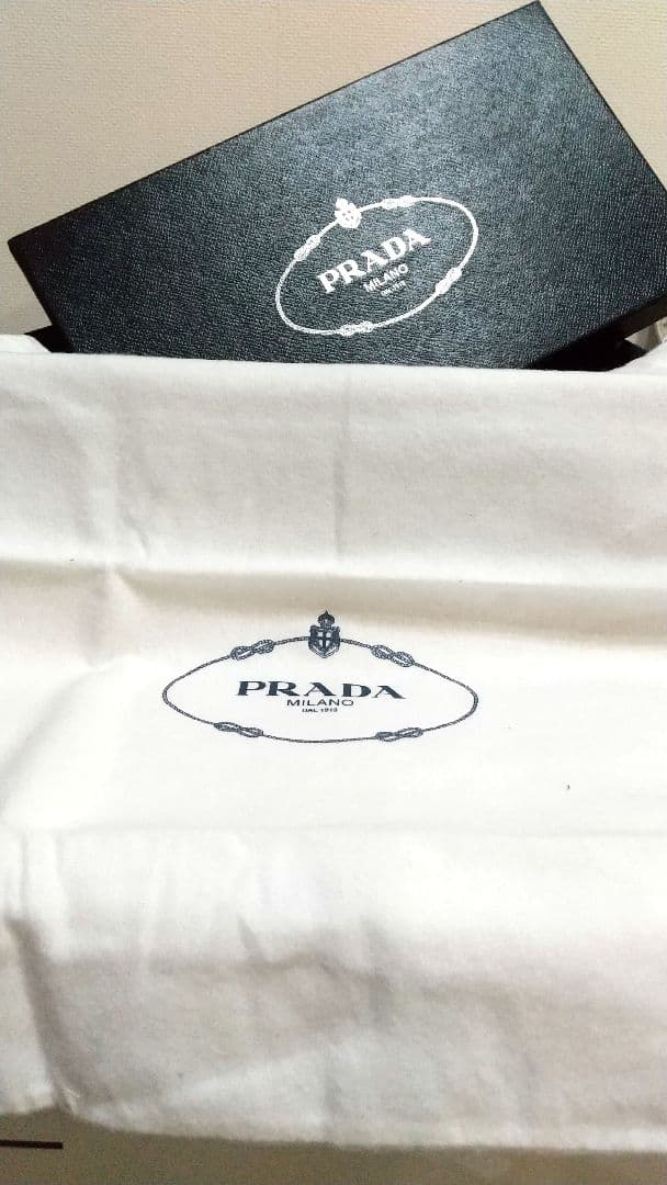 PRADA ブラック エナメル ヒール サイズ38