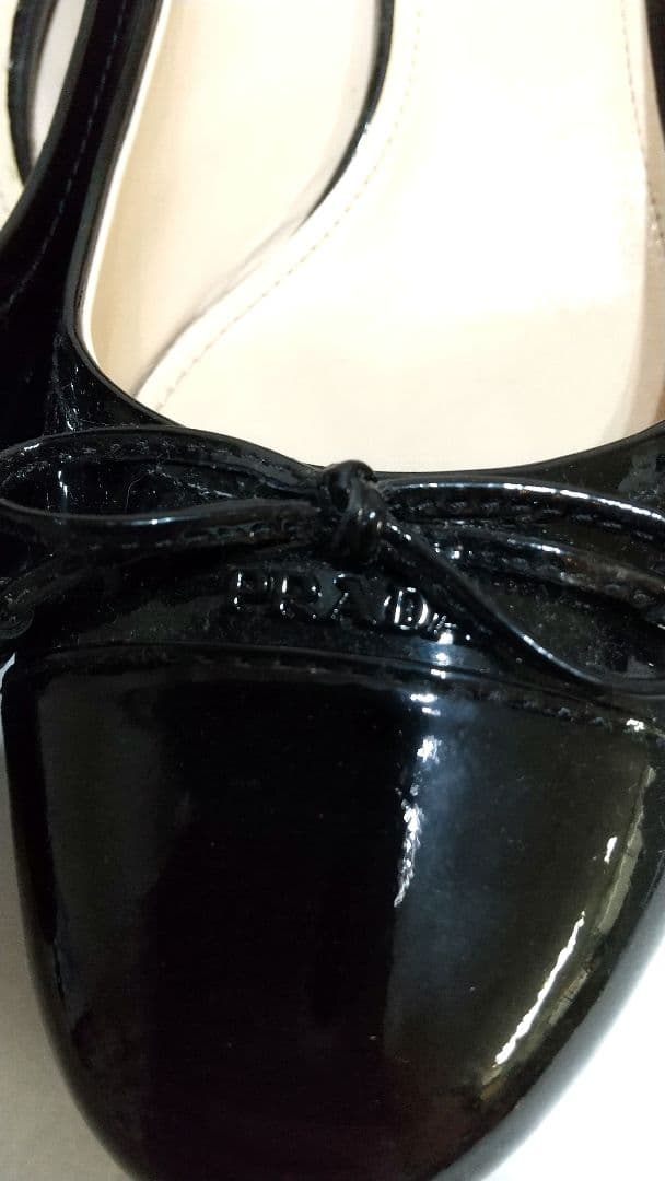 PRADA ブラック エナメル ヒール サイズ38