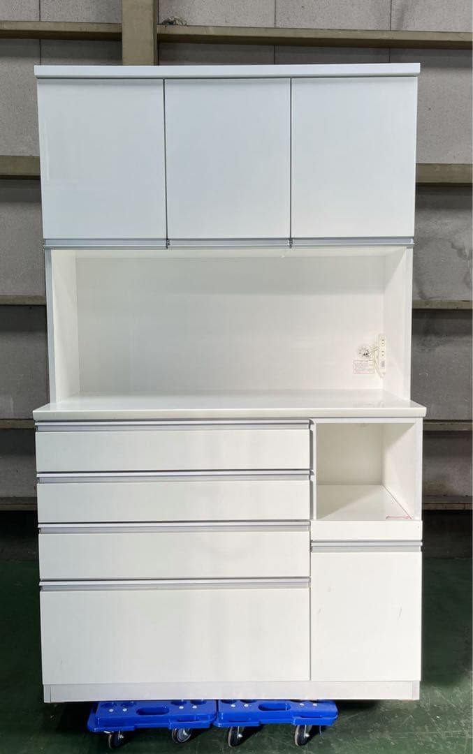 ニトリ RESUME キッチンボード 食器棚 ホワイト