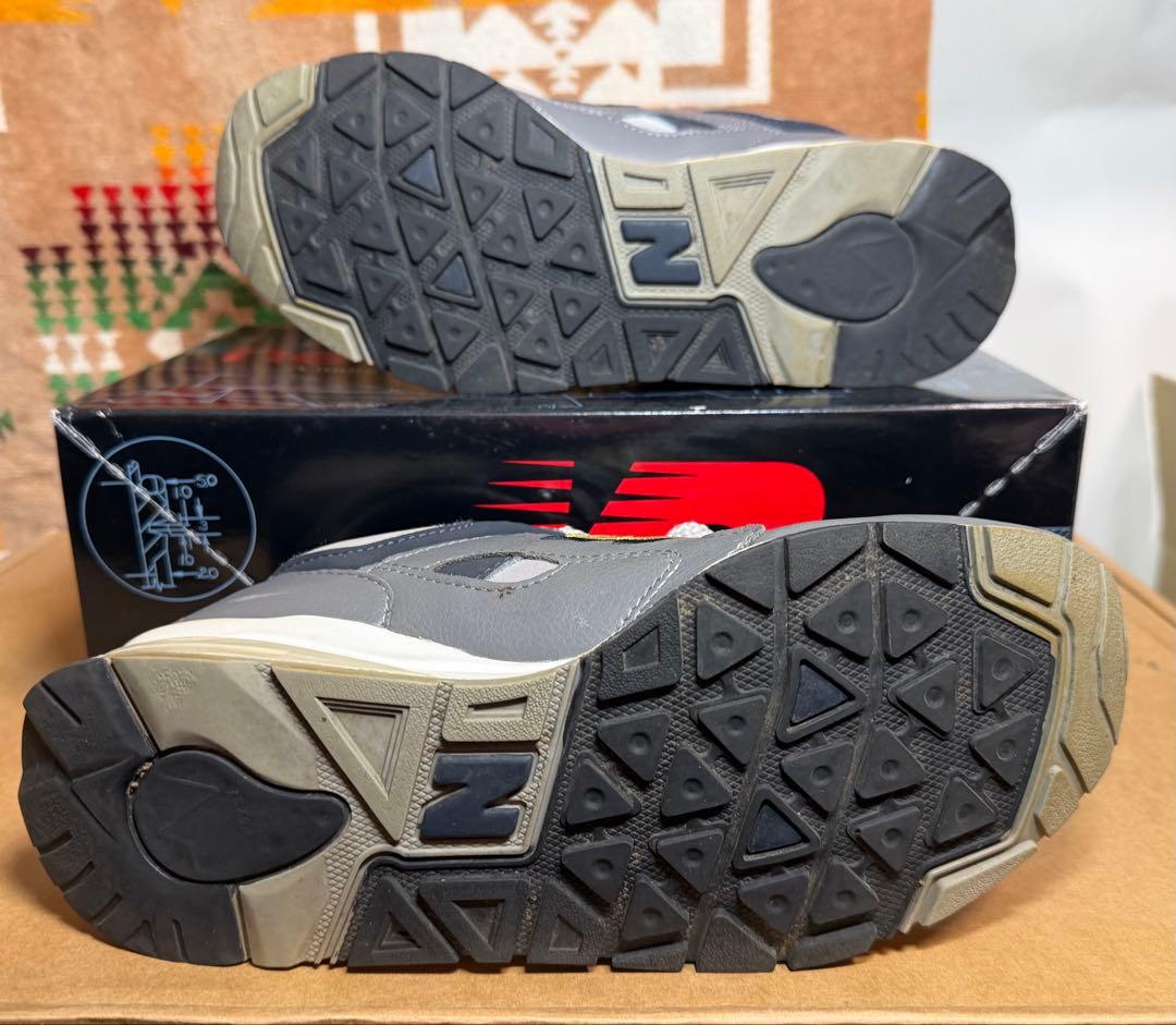 靴 New Balance CM1600LE