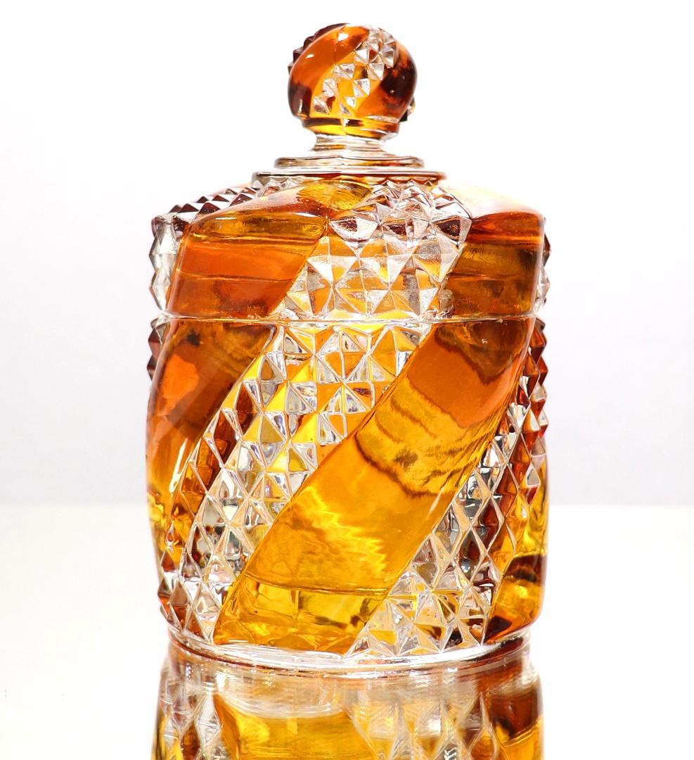 オールド・バカラ 1880年 珍品 サーペンティン 琥珀色ガラス蓋物 小物入れ