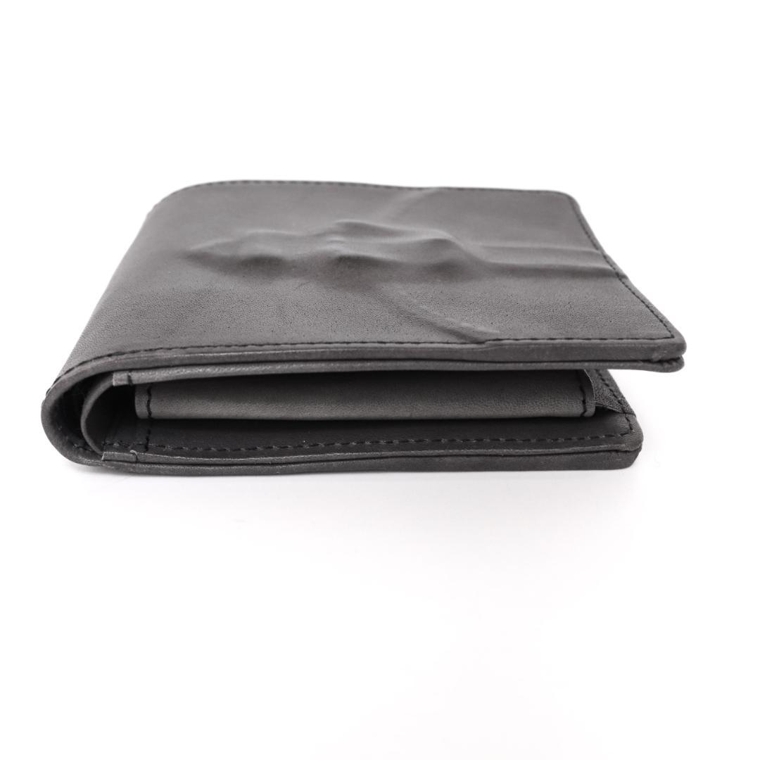 メゾン　ミハラヤスヒロ　炙り出し　二つ折り財布　レザー　バックル　ブラック