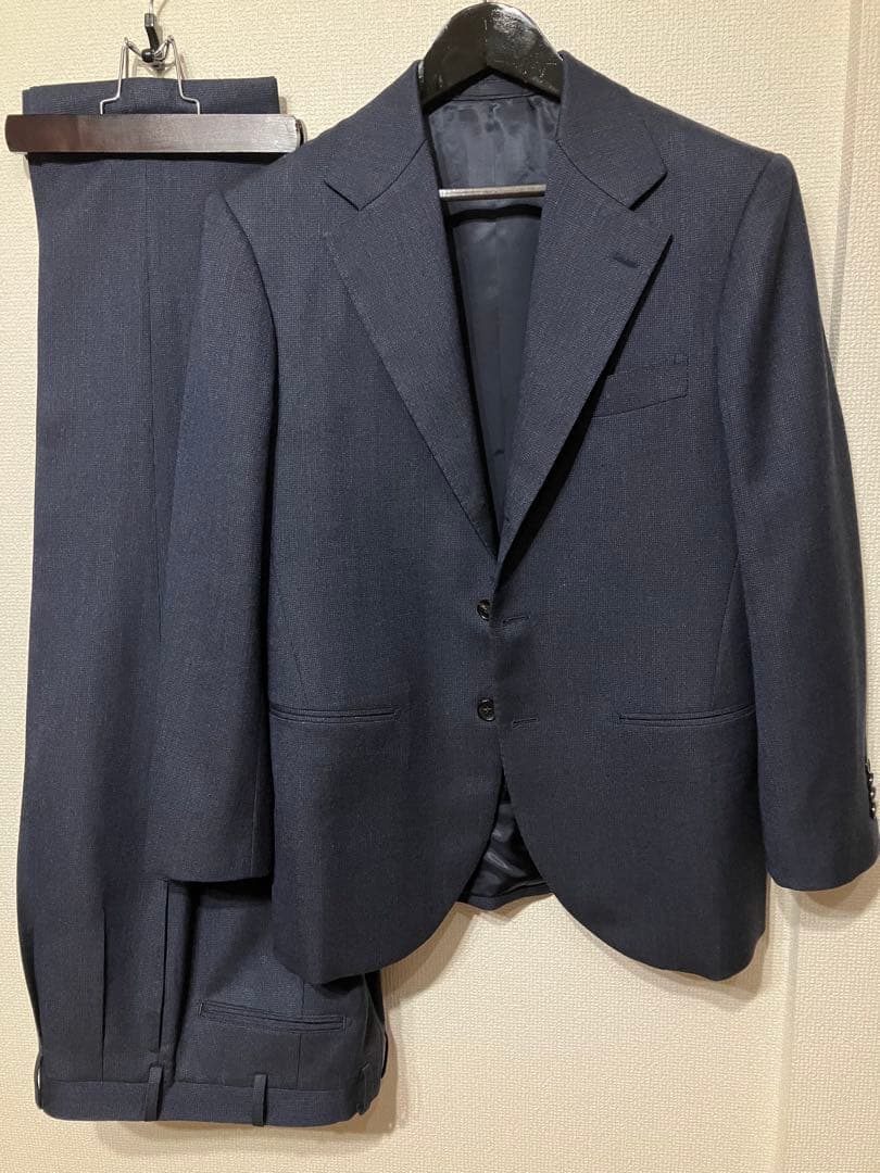 コッチネッラ スーツ サイズ48程度 未使用品