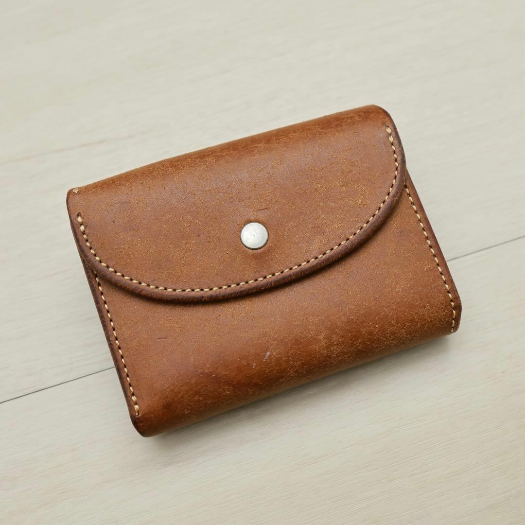 Iru PUEBLO LEATHER COMPACT WALLET ブラウン