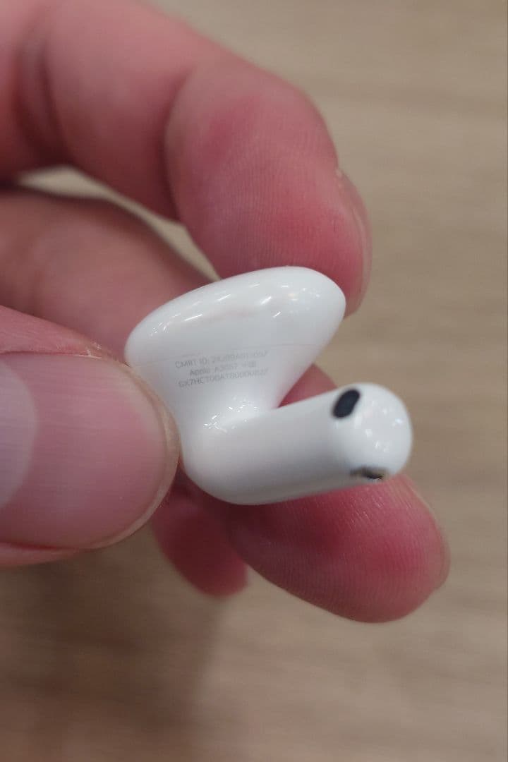 Apple AirPods第4世代ANC A3057 充電ケースなし 右左耳のみ