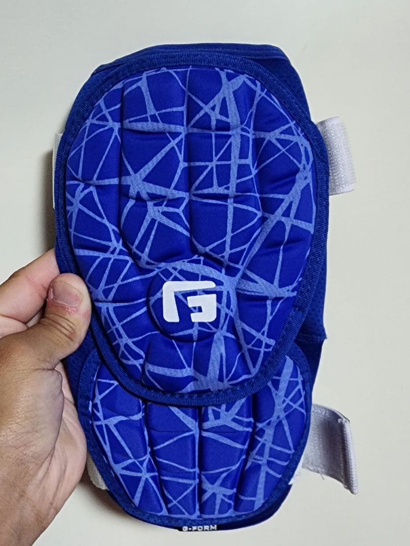 G-Form エルボーガード