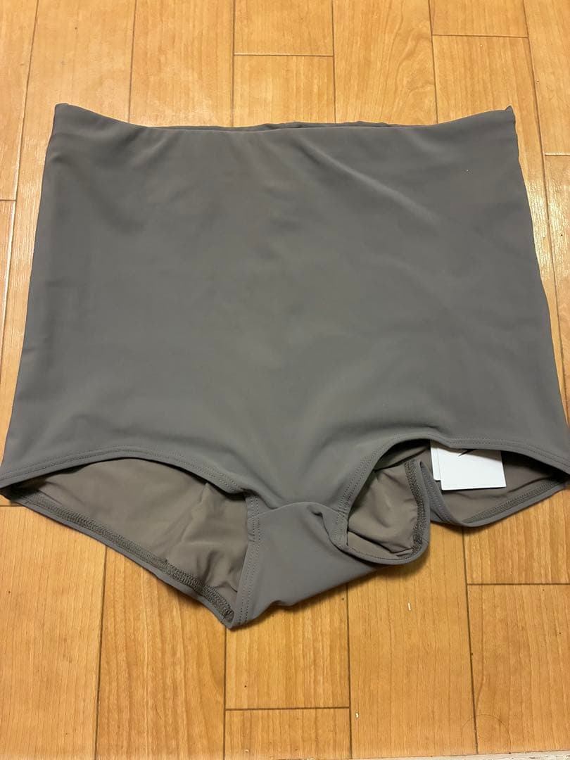 SPPED　セパレート水着　スイムウェア　上下　Ｌサイズ　フラッグストーン