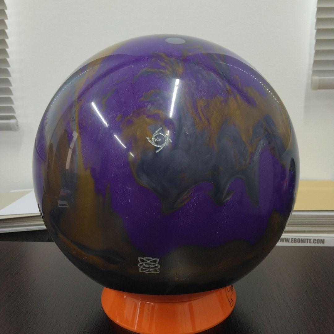 STORM PHYSIX ボウリングボール 14p4ozです。