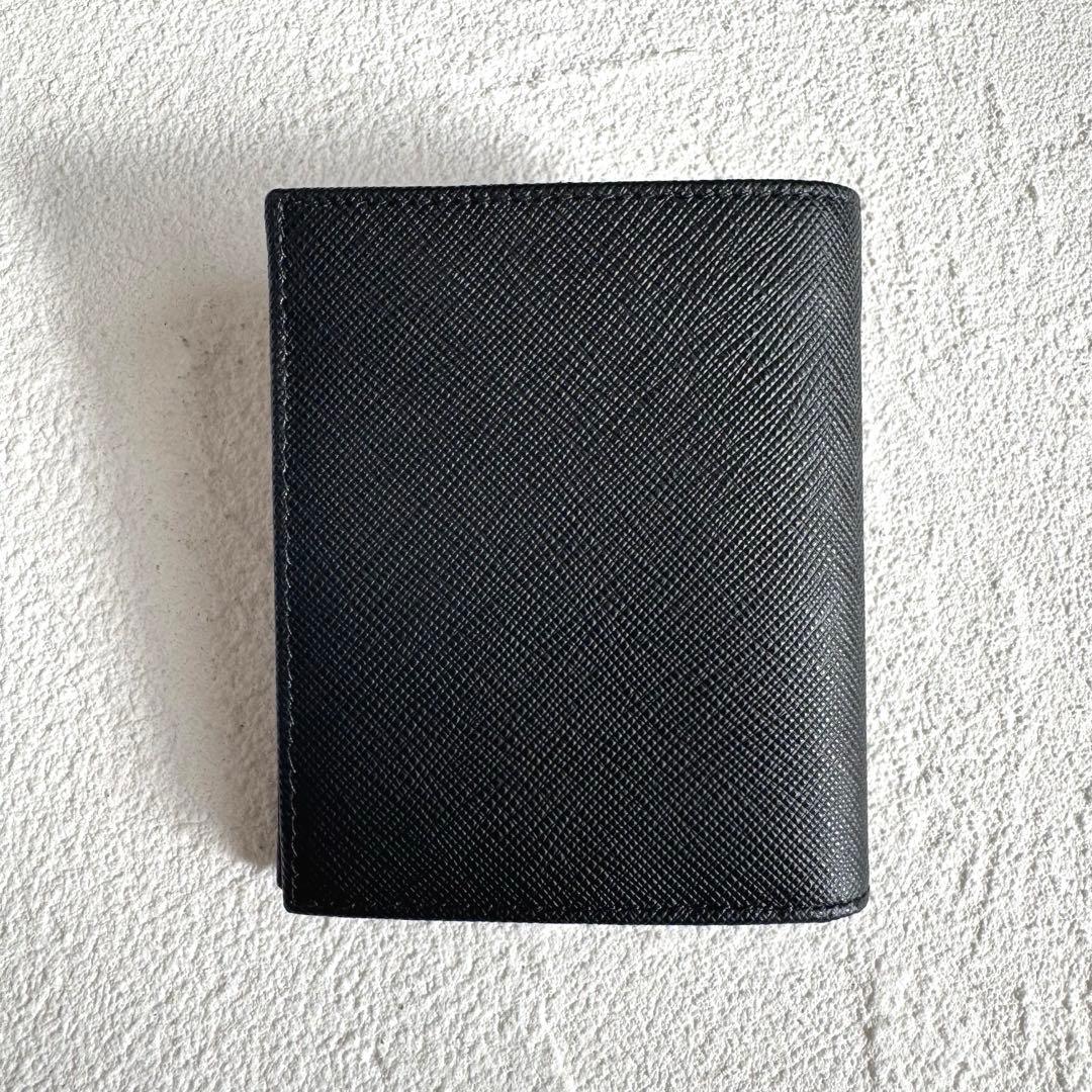 新品 PRADA プラダ サフィアーノレザー 二つ折り財布 ブラック