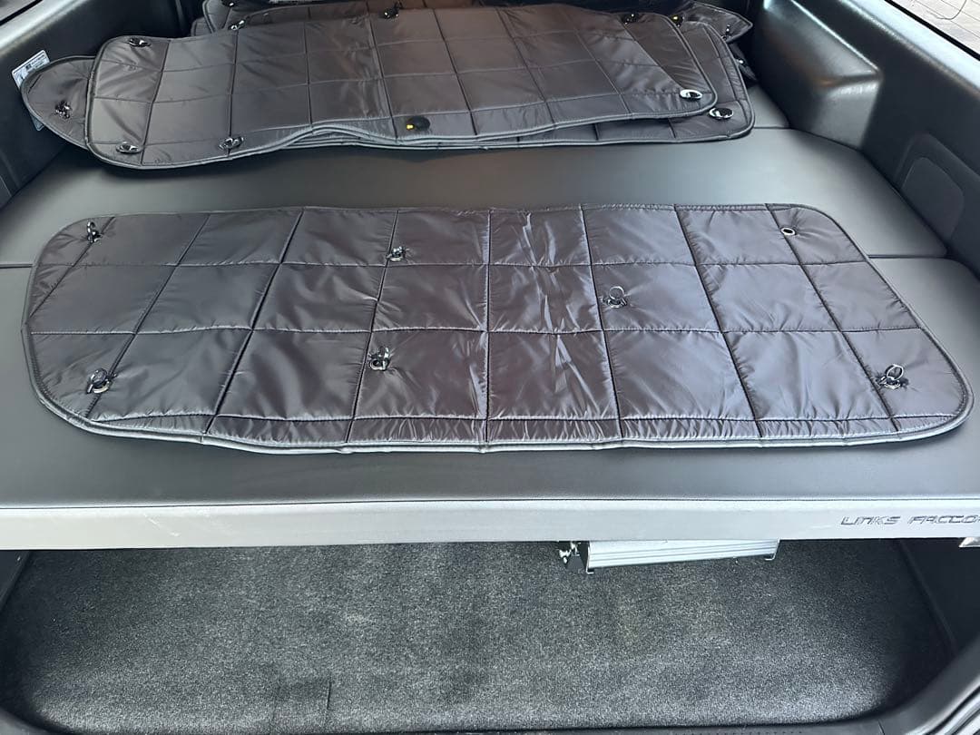 ハイエース　サンシェード1台分