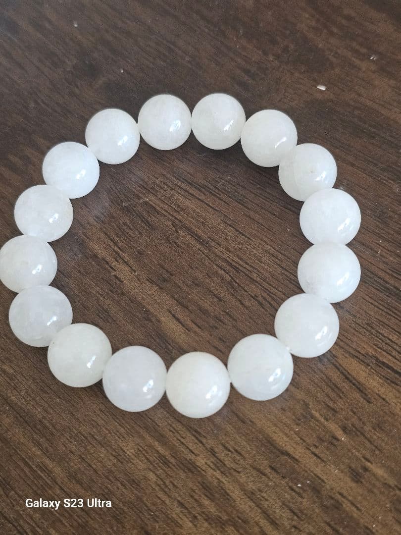 乙女鉱山産乙女水晶１２mm１６石ブレスレット