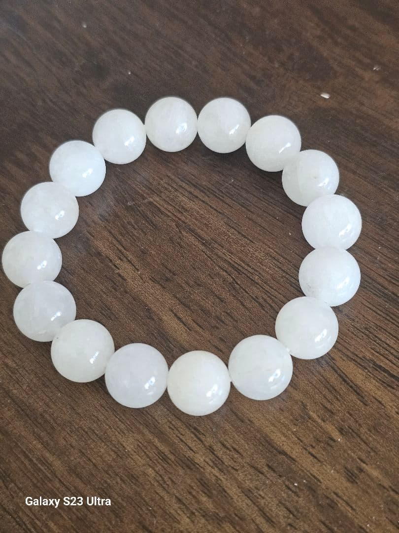 乙女鉱山産乙女水晶１２mm１６石ブレスレット