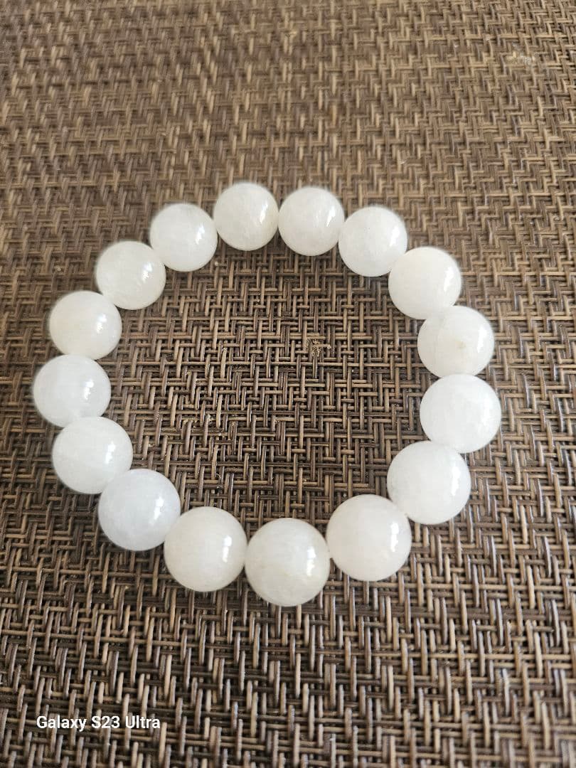 乙女鉱山産乙女水晶１２mm１６石ブレスレット