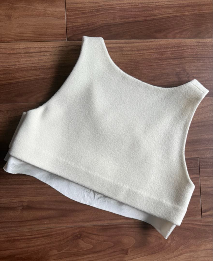 chieko ＋　チエコプラス　ラムウールビスチェ