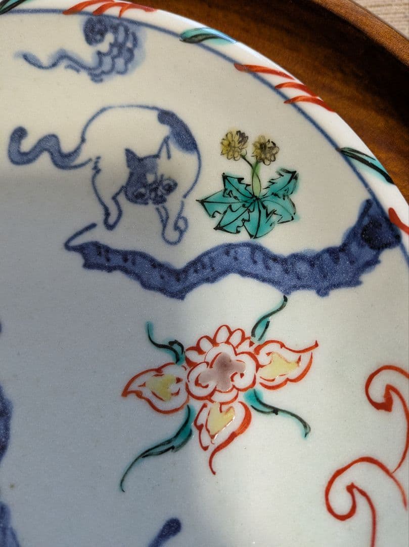 松浦　コータローさん虎と花の手描き陶器皿