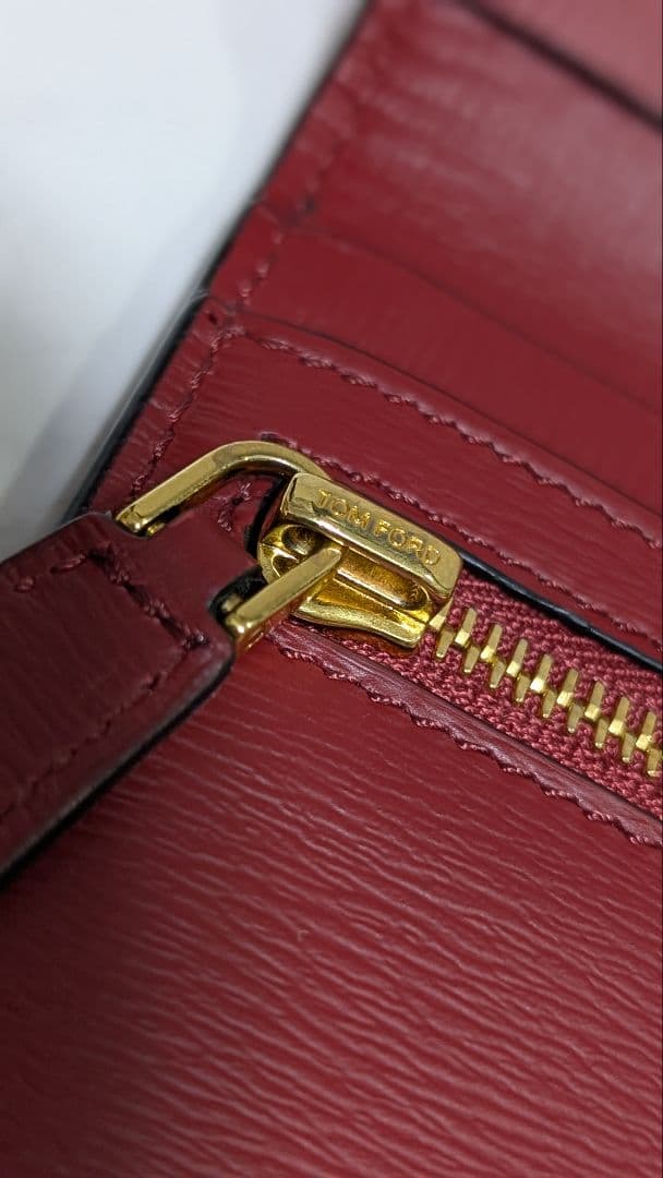 【早いもの勝ち価格】TOMFORD メンズレザー二つ折り財布 バーガンディ