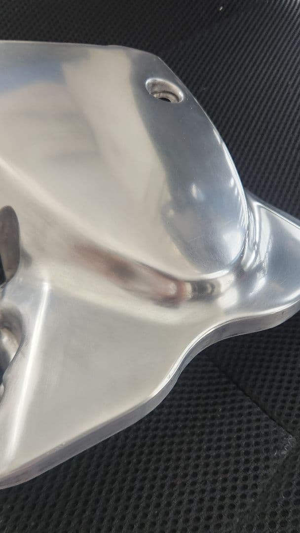 z900rs スプロケットカバー ポリッシュ