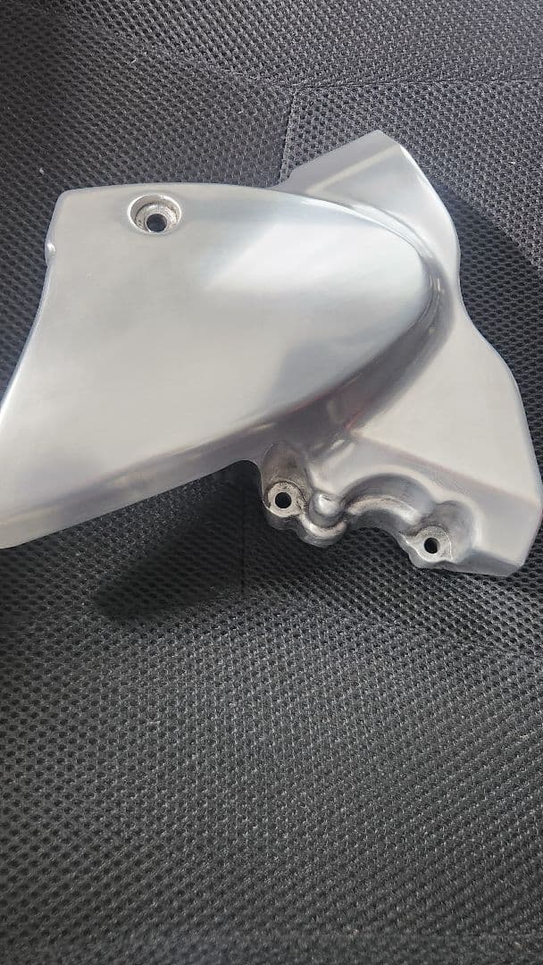 z900rs スプロケットカバー ポリッシュ