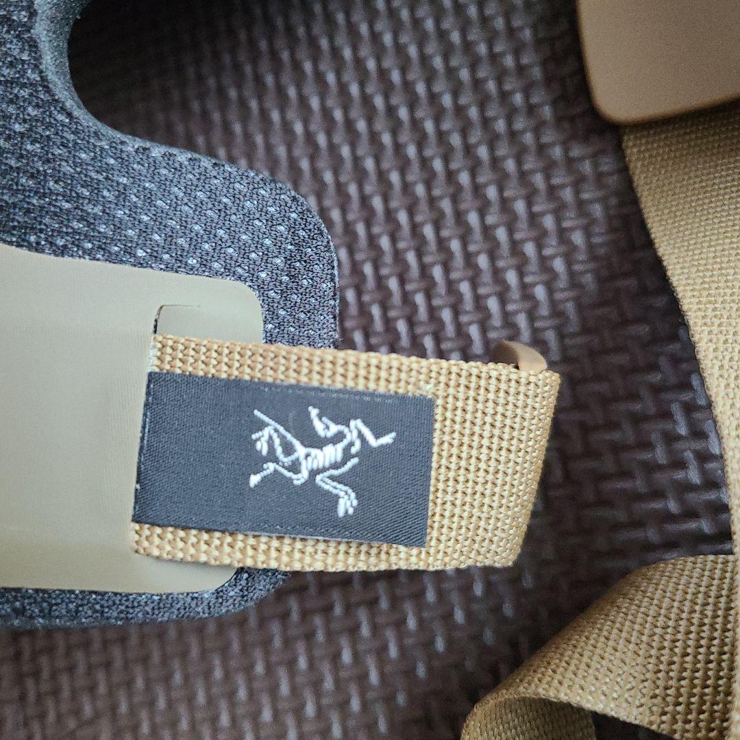 arc'teryx leaf ニーパッド