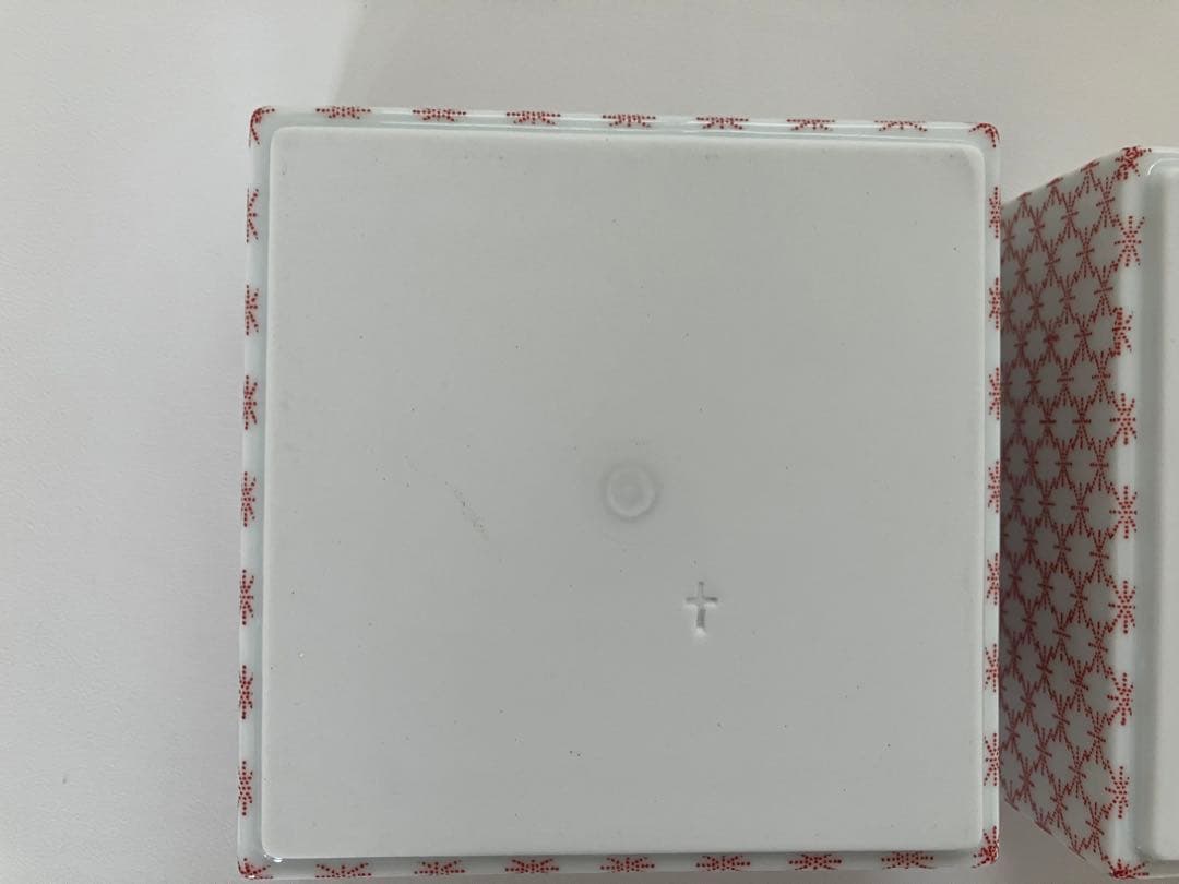 タイムアンドスタイル重箱　 赤絵 / 角松皮菱　中（二段）