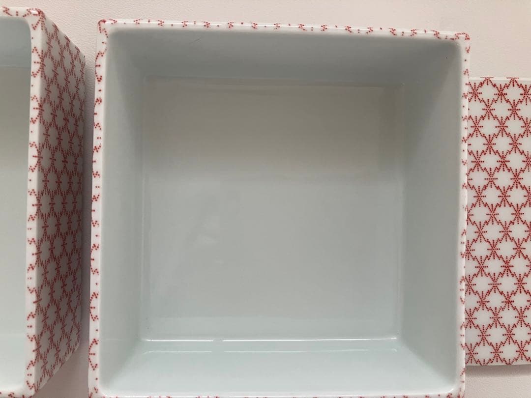 タイムアンドスタイル重箱　 赤絵 / 角松皮菱　中（二段）