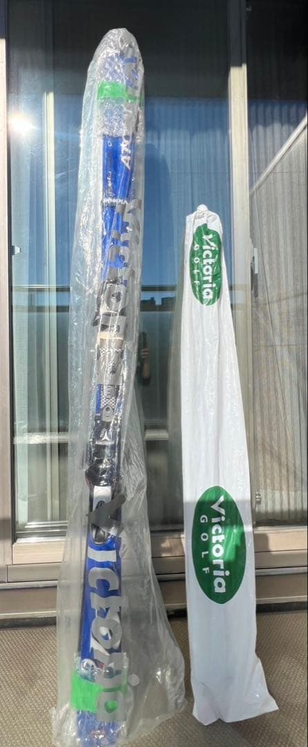 ATOMIC 9.8 スキーセット 青、ストック。値下げ❗️12/31まで出品❗️