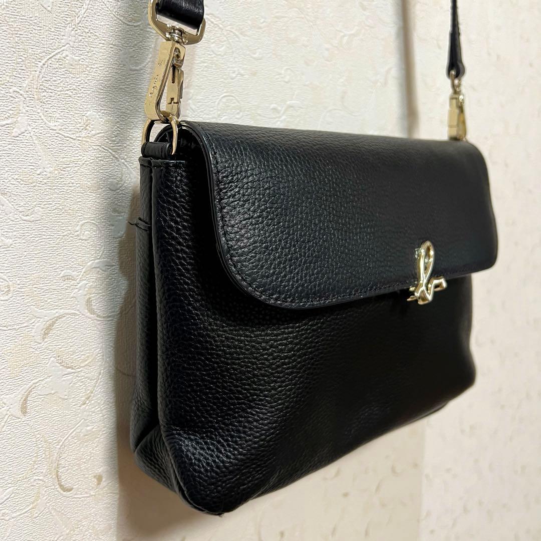 agnes b. ショルダーバッグ The b. 本革シボ革クロスボディ2WAY