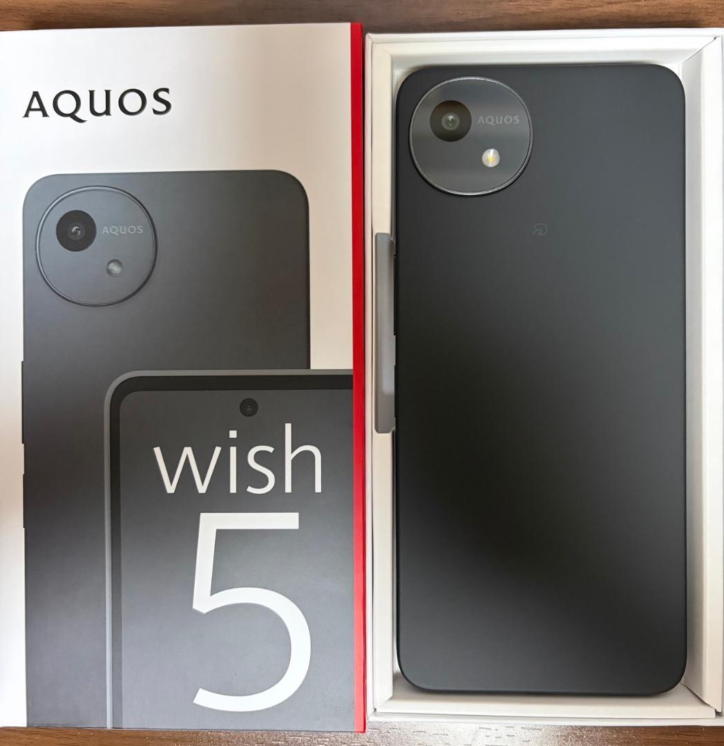 SHARP AQUOS wish 5　新品同様品
