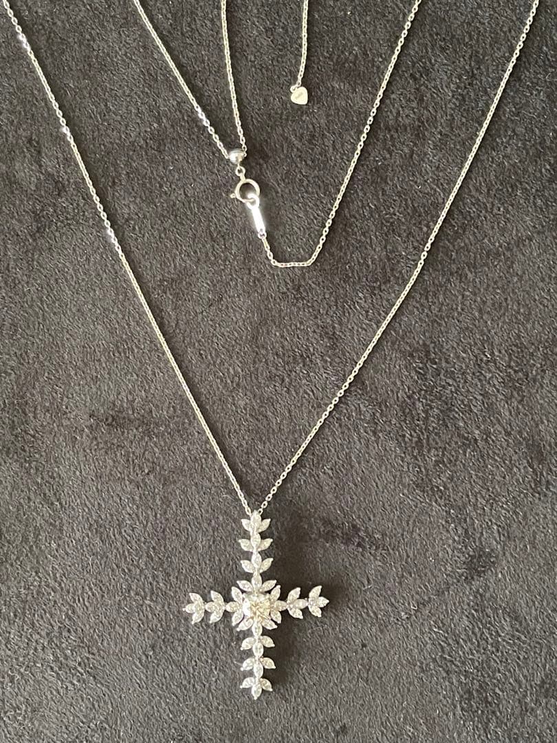 モンロー様❤︎ダイヤモンドクロスネックレス