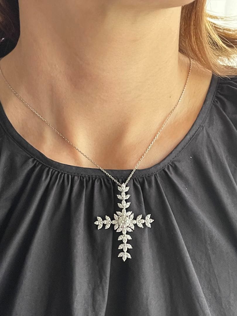 モンロー様❤︎ダイヤモンドクロスネックレス