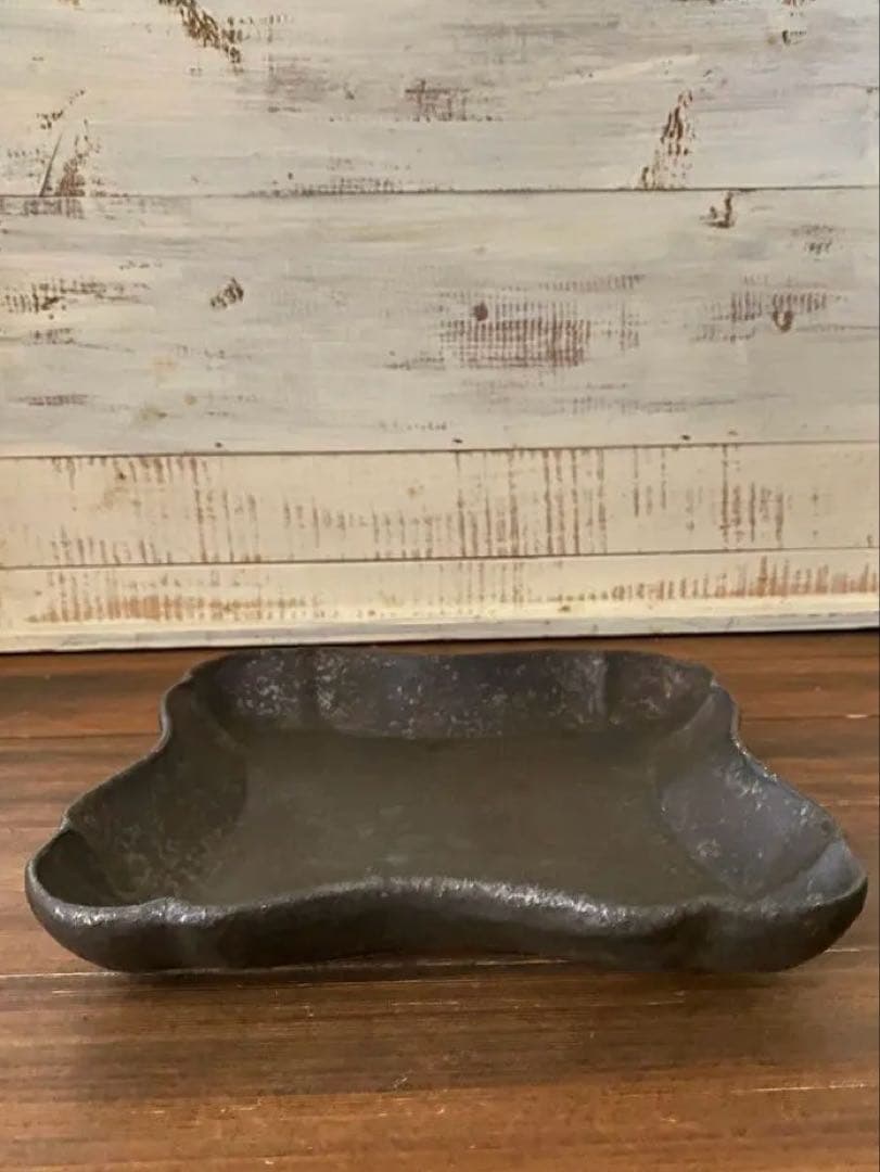 安福由美子　錆F皿