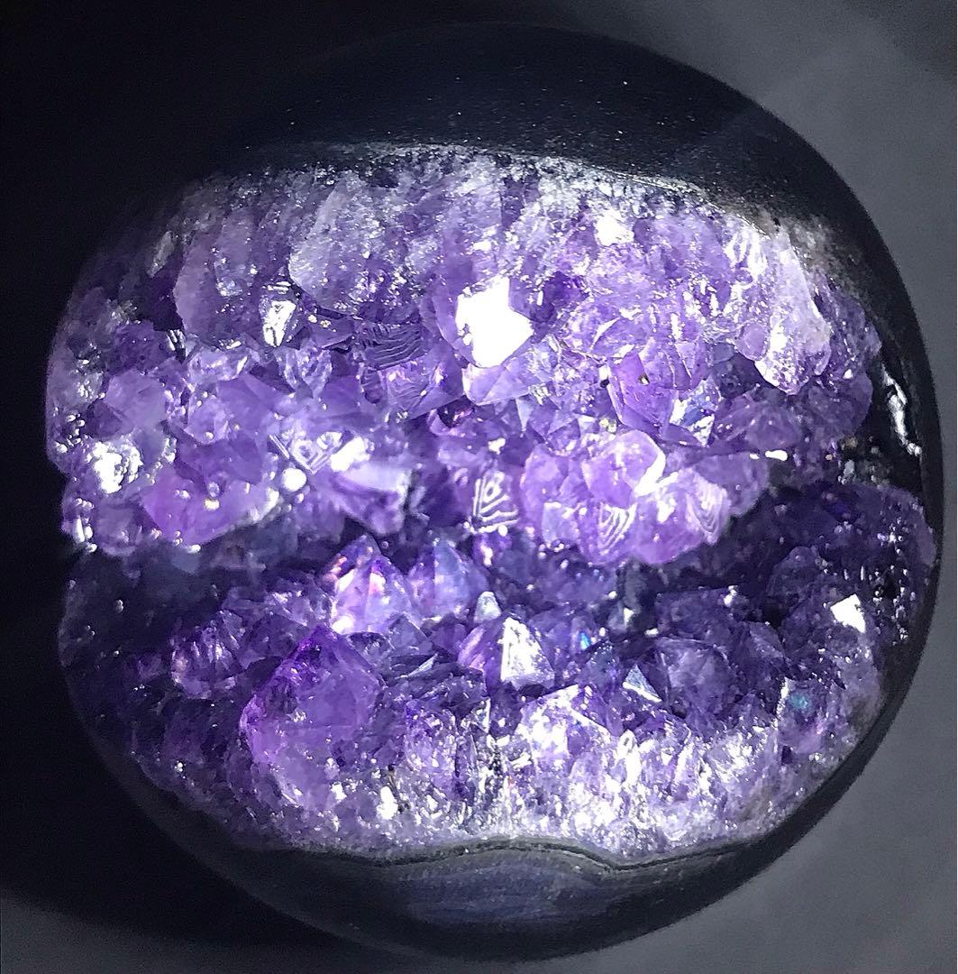 希少　天然石　ウルグアイ産　アメジスト　笑口　ドーム　天使の指紋多数　虹あり