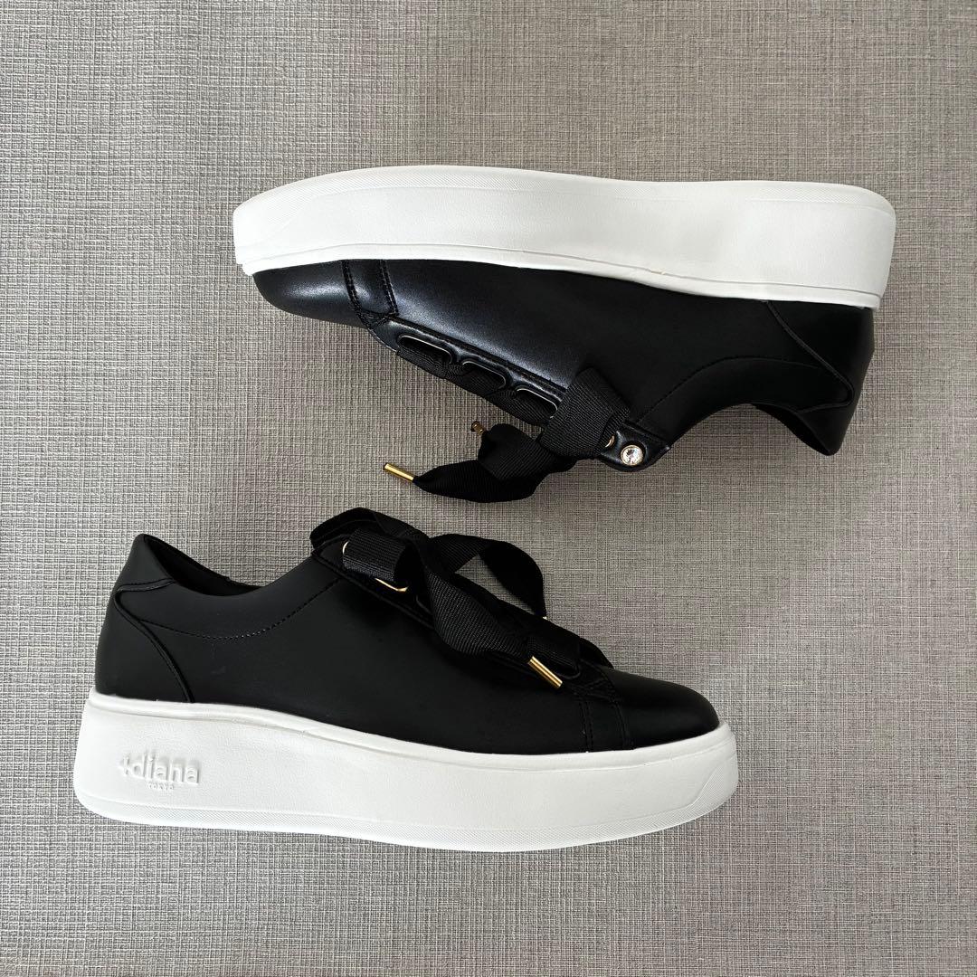 極美品 プラスダイアナ 超軽量 リボンスニーカー 黒 レザースニーカー 厚底