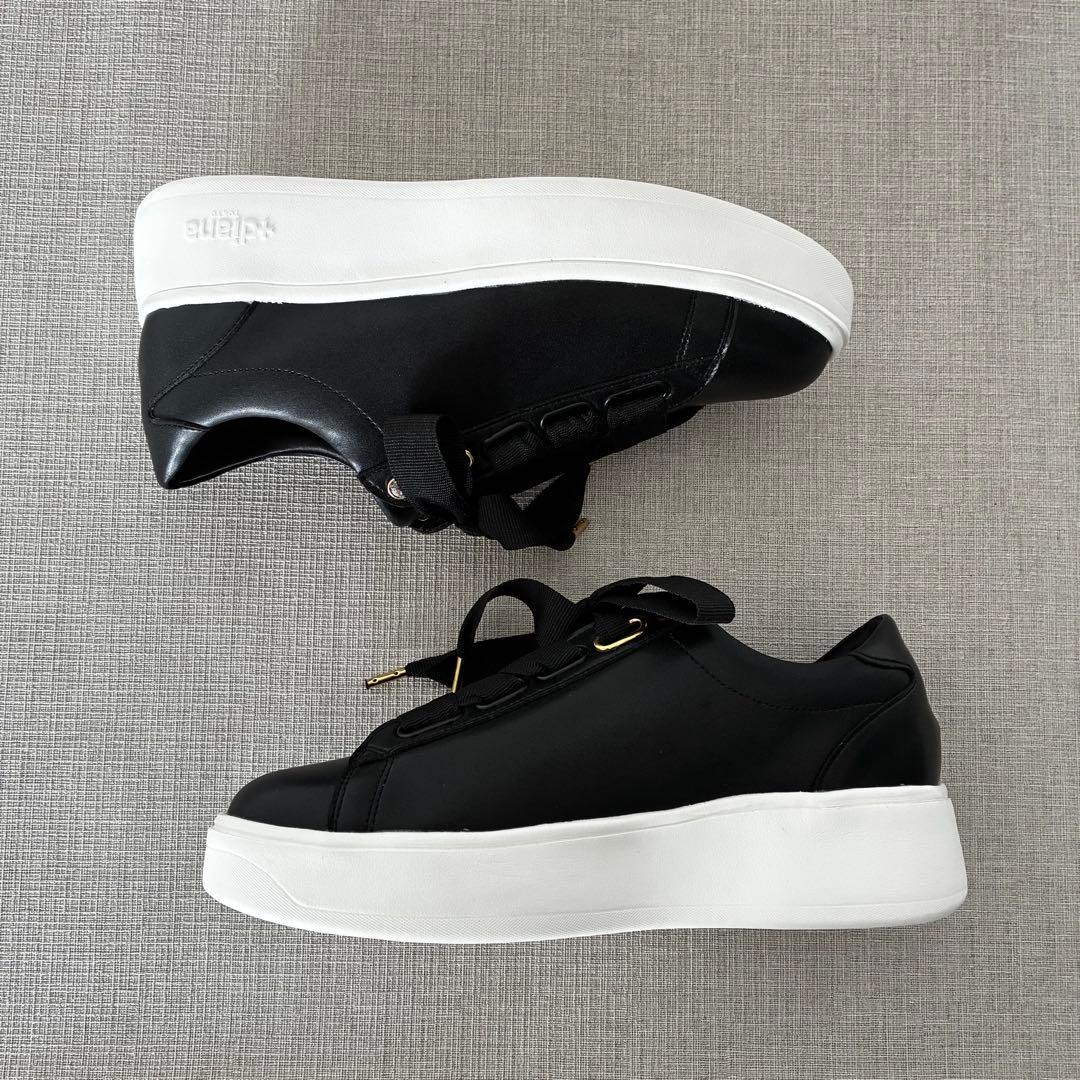 極美品 プラスダイアナ 超軽量 リボンスニーカー 黒 レザースニーカー 厚底