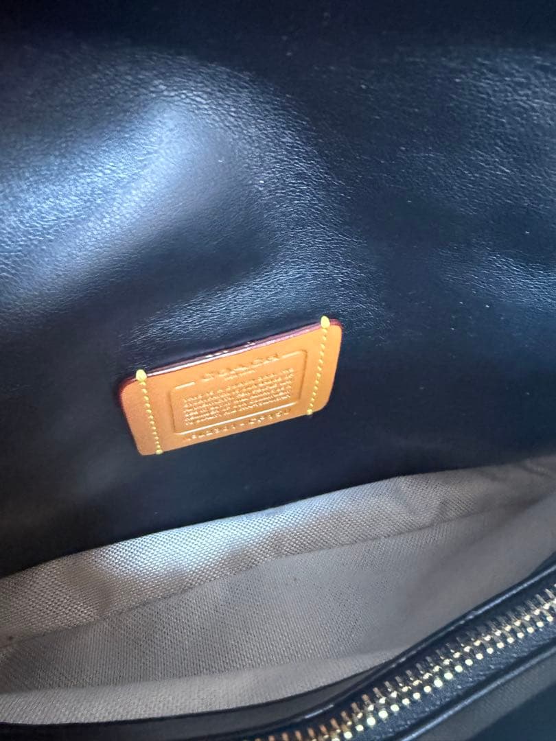 COACH ブラック キルティング ショルダーバッグ26cm