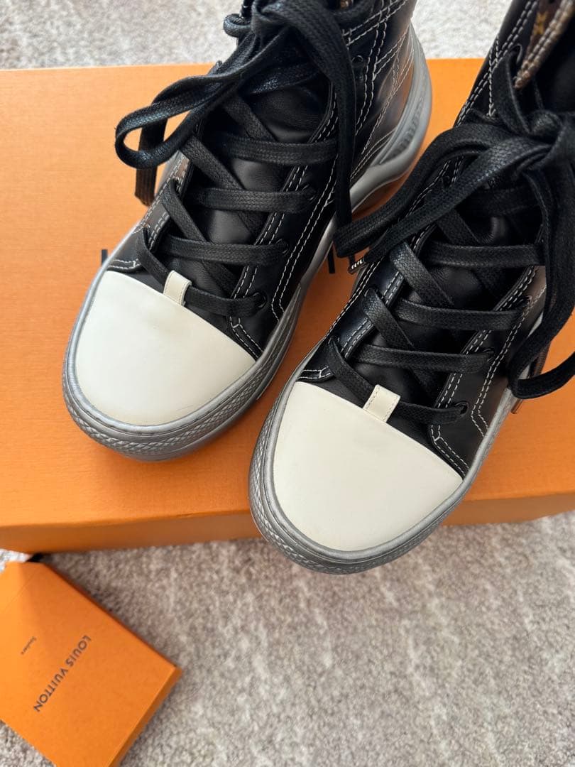 Louis Vuitton アークライト スニーカ