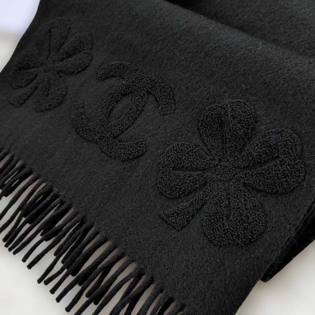 ♡未使用♡シャネル カシミア100%ブラックマフラー ココマーク刺繍 フリンジ