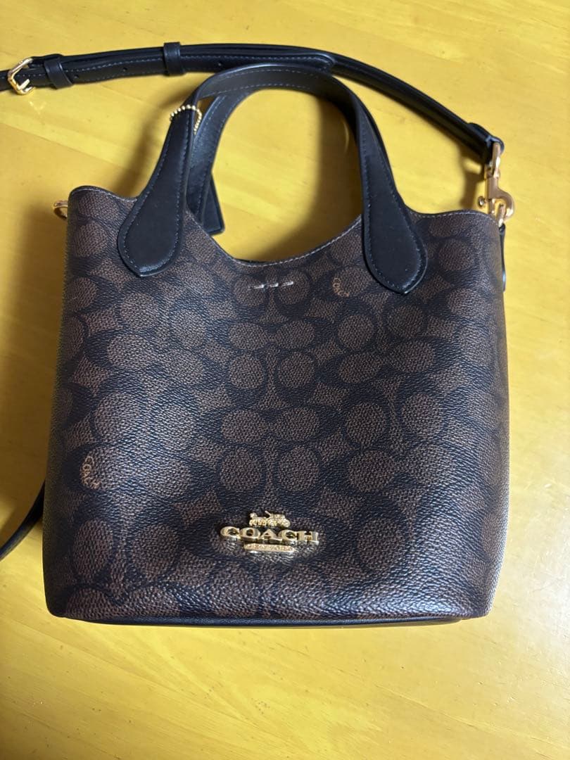 COACH ロゴ入り ミニショルダーバッグ
