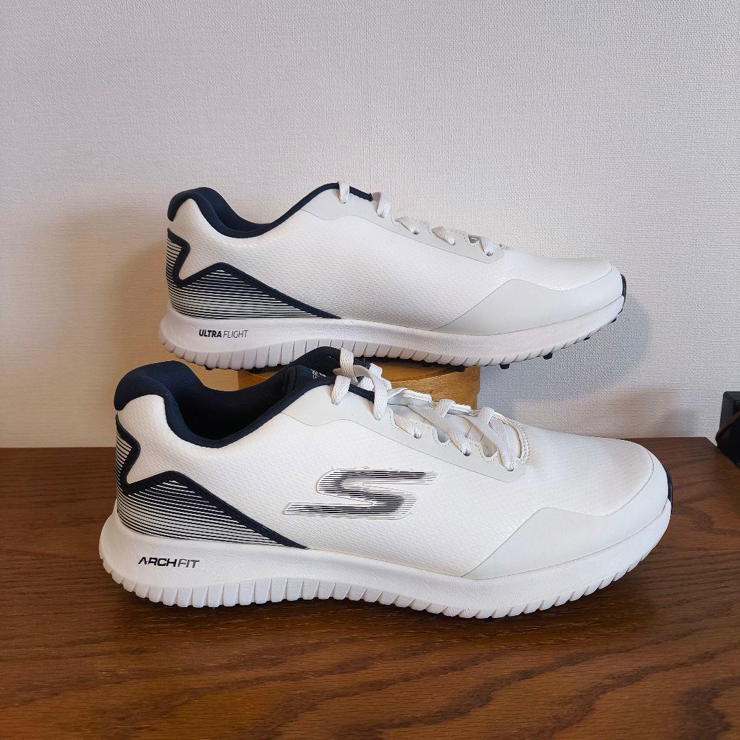 未使用　スケッチャーズ　Arch Fit　GO GOLF Max2　27.0cm