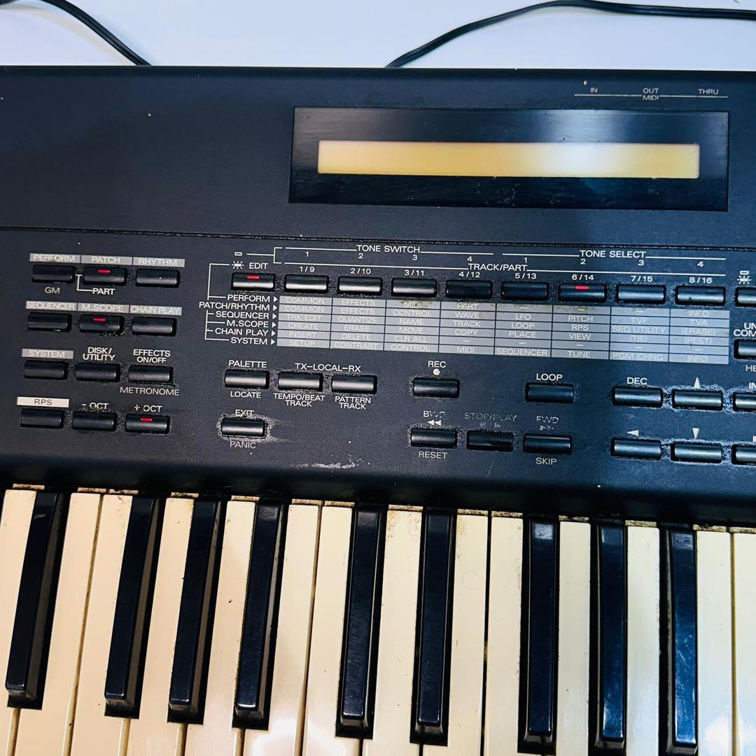 Roland XP-50 シンセサイザー 61鍵 動作品